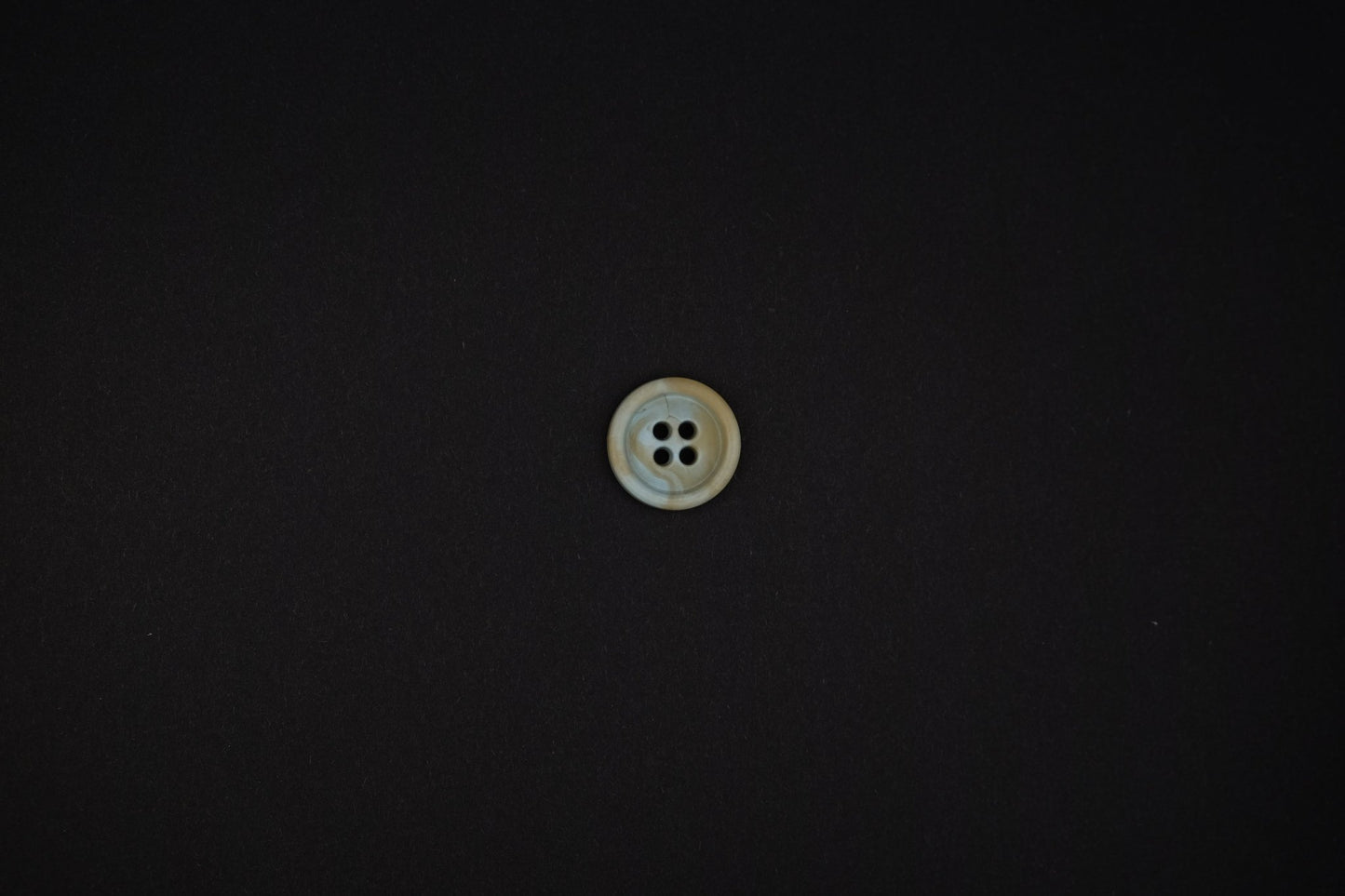 Butt - on® Blue/Beige 3335 - x10 Buttons - Eco - Friendly & Sustainable Buttons - Butt - on