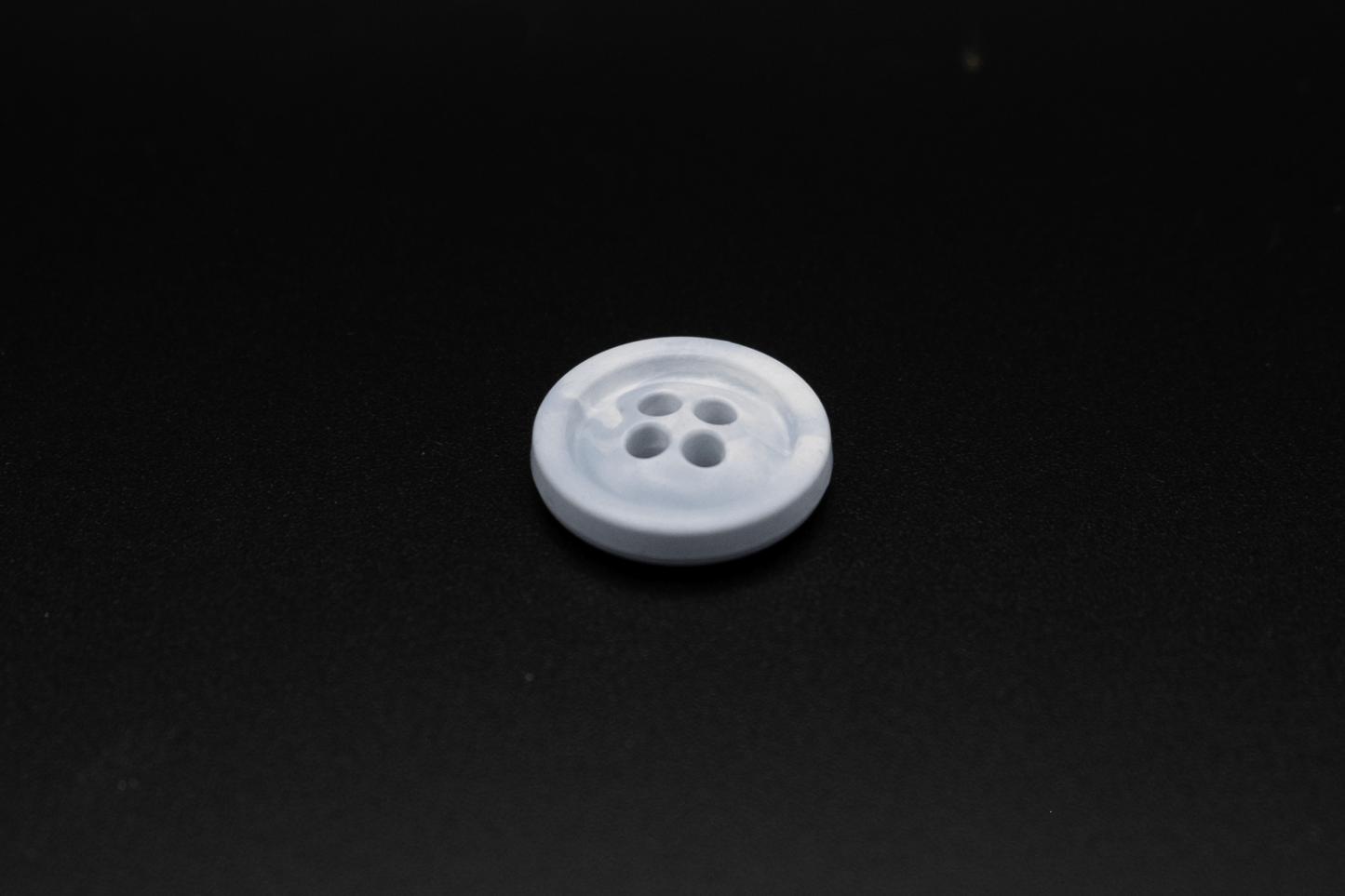 Butt - on® Blue/White 3335 - x10 Buttons - Eco - Friendly & Sustainable Buttons - Butt - on